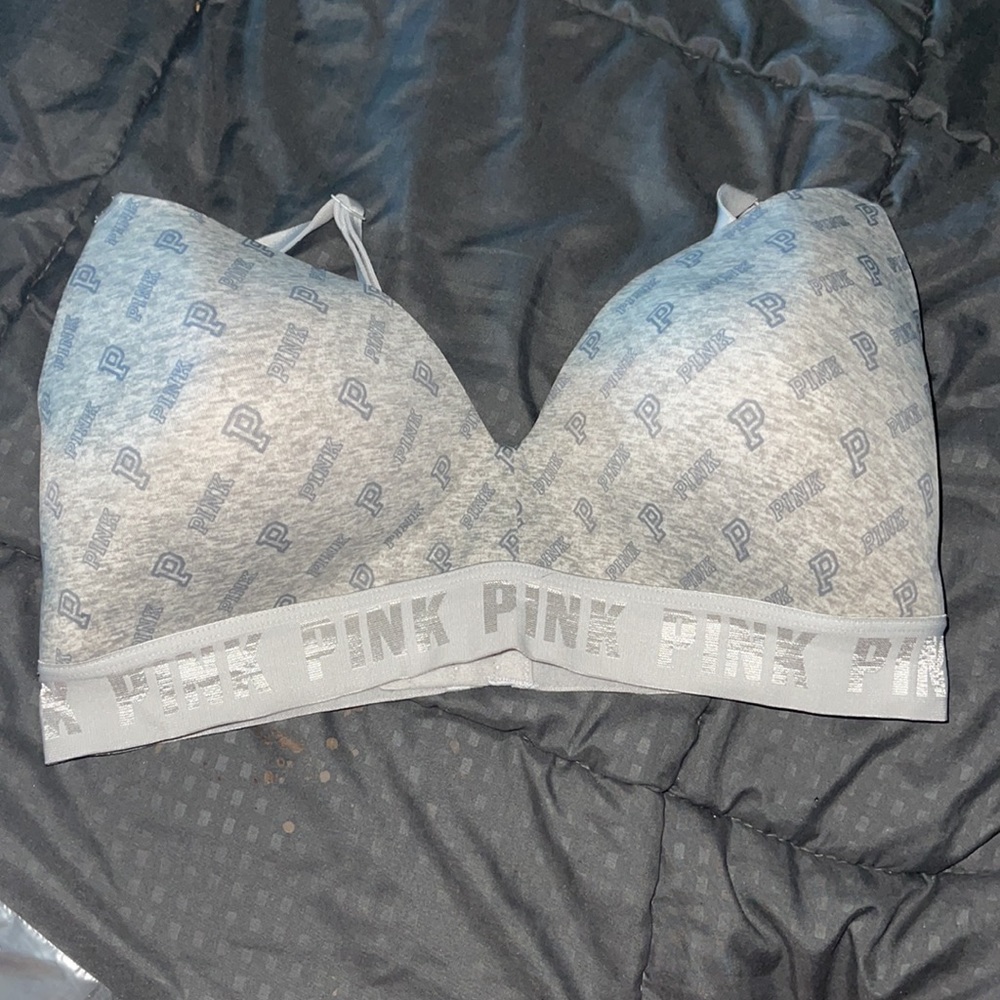 Victoria’s Secret PINK Wear Everywhere Wireless Grey Convertible Strap Bra 36D